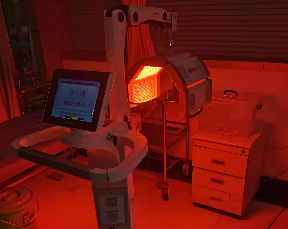 光疗双杰：碳素光与威伐光——科技赋能健康，点亮生命之光